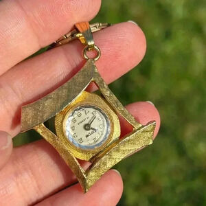 INTERPOL vintage 1960 analog watch fancy necklace  16 inches